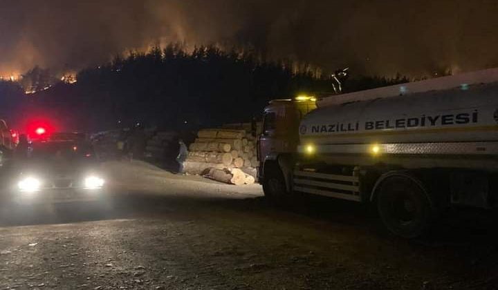 Nazilli Belediyesi’nden Marmaris’teki yangına yardım