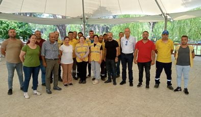 CHP İl Başkan Yardımcısı Ertekin, Park ve Bahçe Müdürlüğü Çalışanları ile Kahvaltı Yaptı