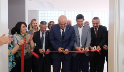 Nazilli’de Sümerbank Desenleri ve El Sanatları Sergisi ziyarete açıldı 