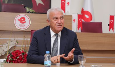 Efeler Belediye Başkanı Mehmet Fatih Atay, bit pazarı esnafıyla bir araya geldi