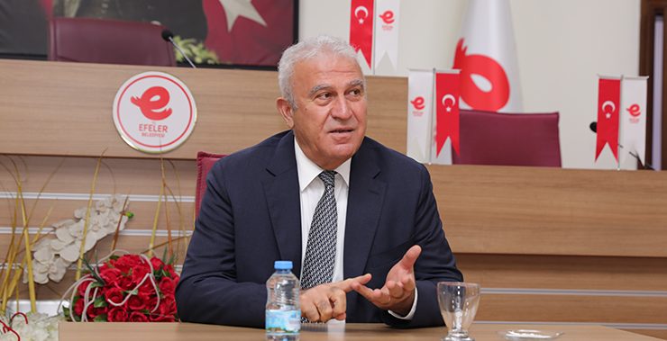 Efeler Belediye Başkanı Mehmet Fatih Atay, bit pazarı esnafıyla bir araya geldi