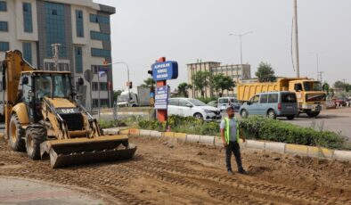 Aydın Büyükşehir Belediyesi Nazilli Alparslan Türkeş Bulvarı’nda kazı çalışmalarına başladı
