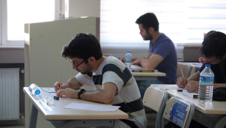 Aydın’da İhtiyaç Sahibi Öğrencilerin Sınav Ücretlerini Kaymakamlık Karşılayacak