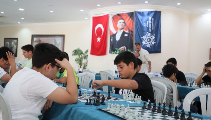 Aydın’da Satranç Turnvası’nda hamleler yarıştı