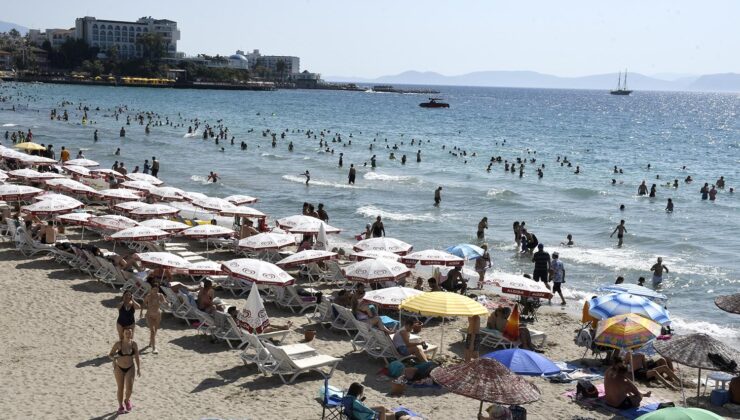 Plajlar 10 yıllığına Kuşadası Belediyesi’ne devredildi