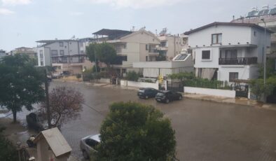 Didim’de sağanak yağış etkili oldu