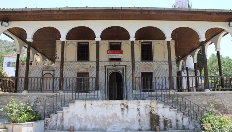 Koçarlı’da tarihe tanıklık eden Cihanoğlu Camii, 239 yıldır ayakta
