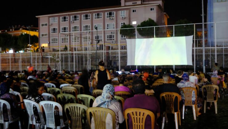 Kuyucak Belediyesi’nden yaz akşamlarında sinema keyfi