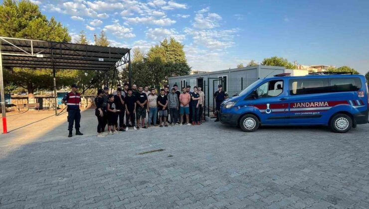 Didim’de 25 düzensiz göçmen ve 1 göçmen kaçakçısı şüphelisi yakalandı