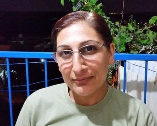 Üçüncü kattan düşen kadın hayatını kaybetti