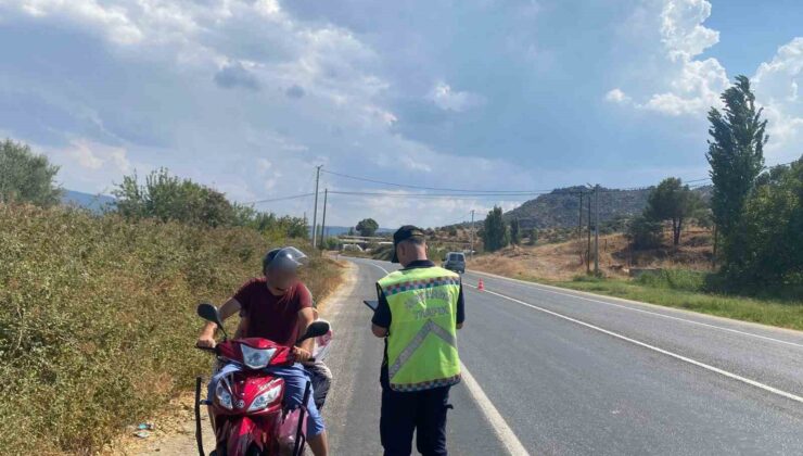 Bisiklet ve yaya yolunu kullanan motosiklet sürücüleri cezadan kaçamadı