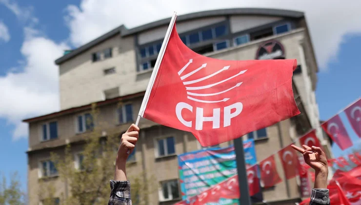 CHP Aydın’dan Ahmet Özer’e destek, YILMIYORUZ, KORKMUYORUZ, SUSMUYORUZ !