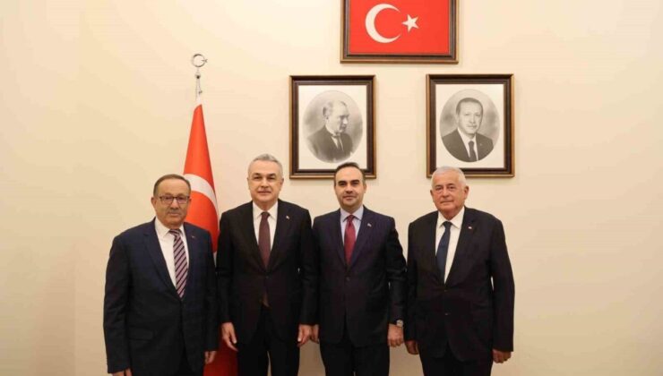 Aydın Ticaret Borsası heyeti Sanayi ve Teknoloji Bakanı Kacır’la görüştü
