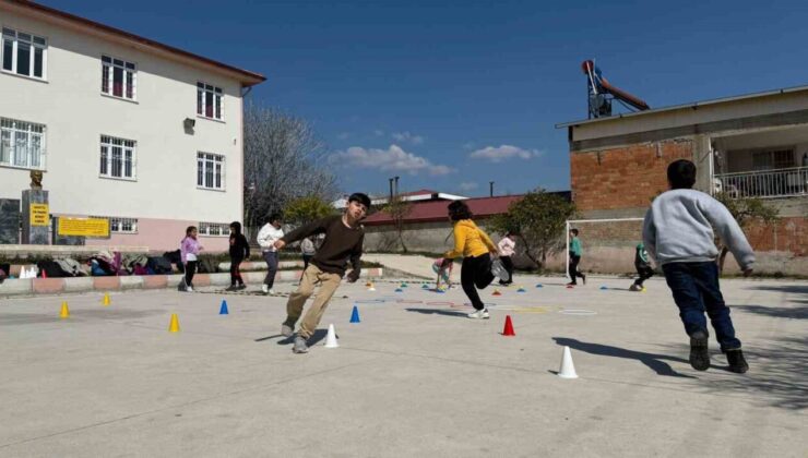 Aydın’da minikler, sporun farklı dallarıyla tanışıyor