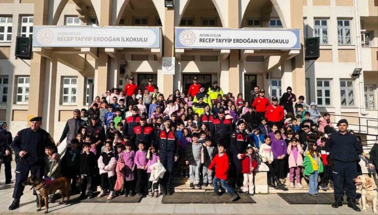 Efeler’de öğrencilere Jandarmanın faaliyetleri tanıtıldı