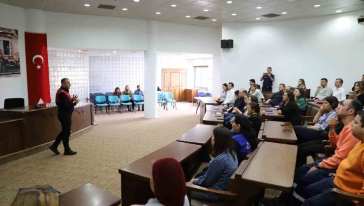 Nazilli Belediyesi personeline yangın güvenliği eğitimi verildi