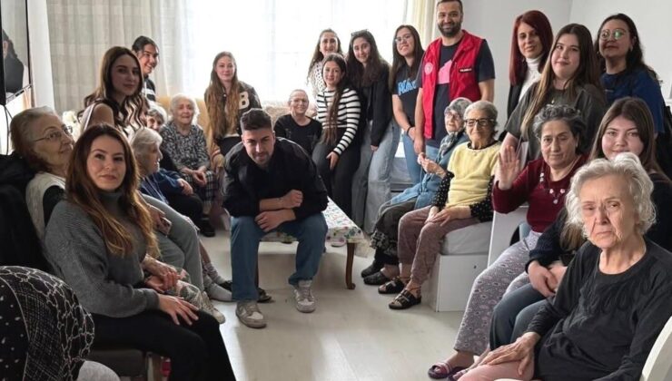 Üniversite öğrencileri yaşlı çınarları unutmadı