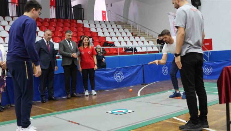 Özel sporcular Hemsball Turnuvası’nda yarıştı