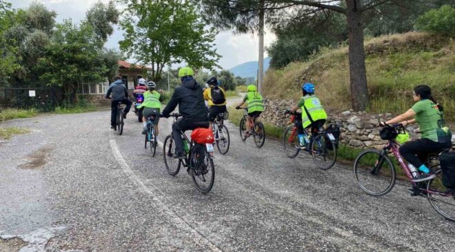 Jandarmadan bisikletçilere güvenlik desteği